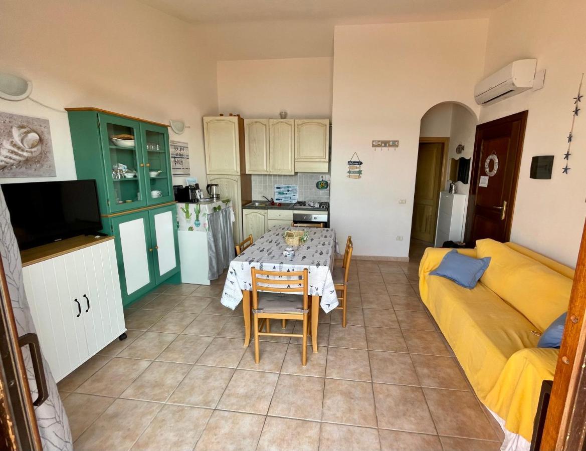 Appartamento Fronte Mare Residence Weber La Maddalena  Luaran gambar
